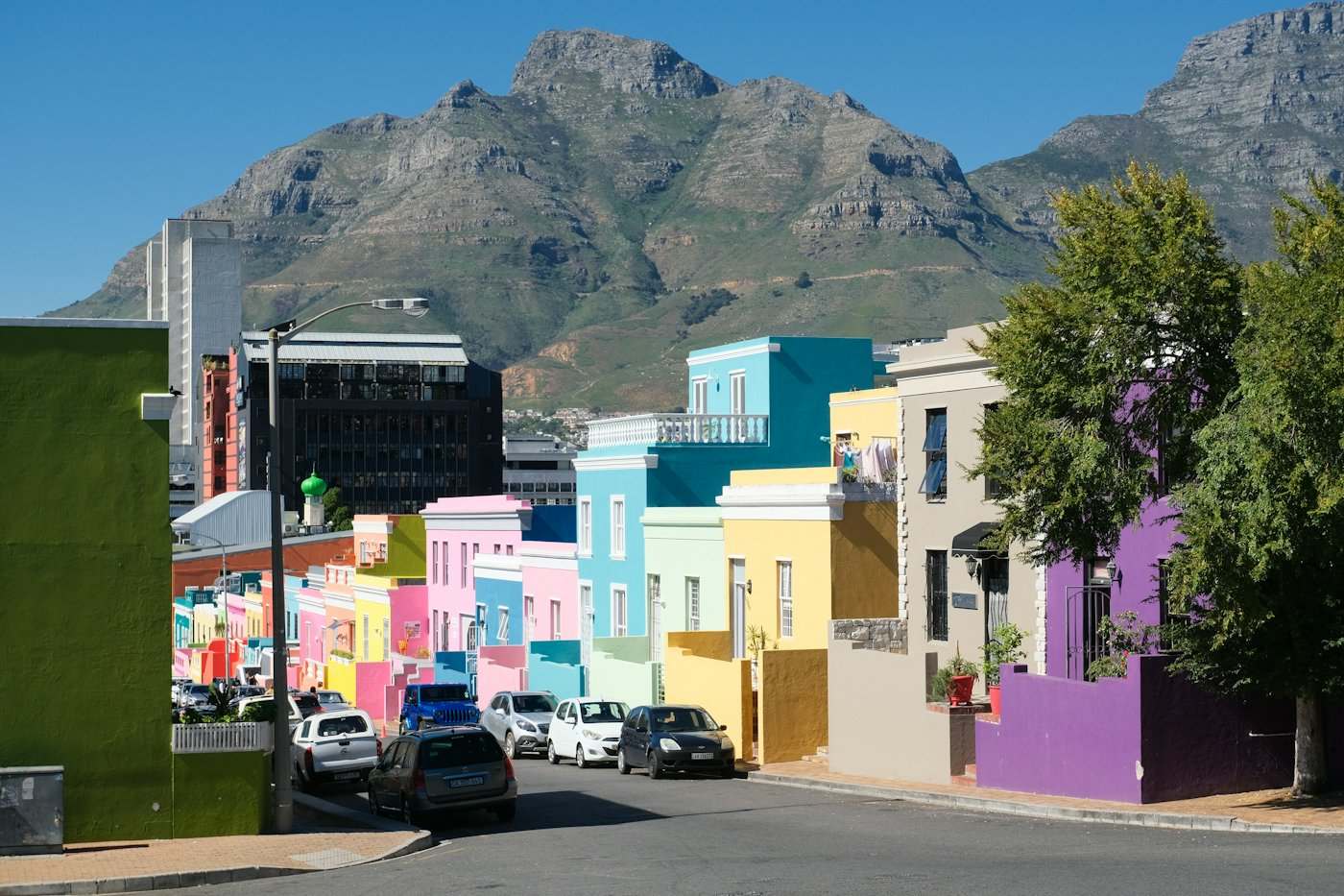 Colourful Bo-Kaap houses beneath Table Mountain